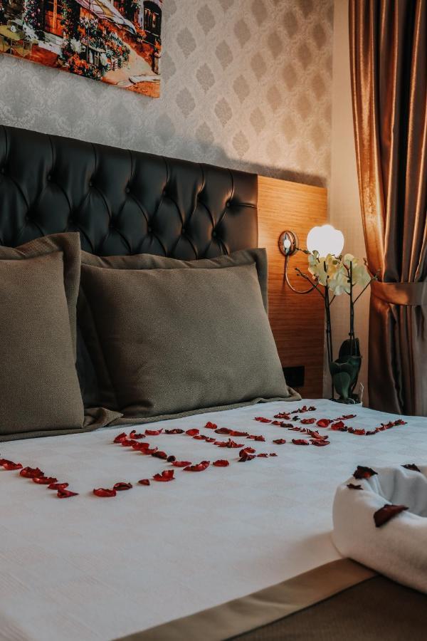 Otel Grand Lark İstanbul Dış mekan fotoğraf