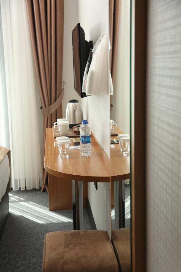 Otel Grand Lark İstanbul Dış mekan fotoğraf