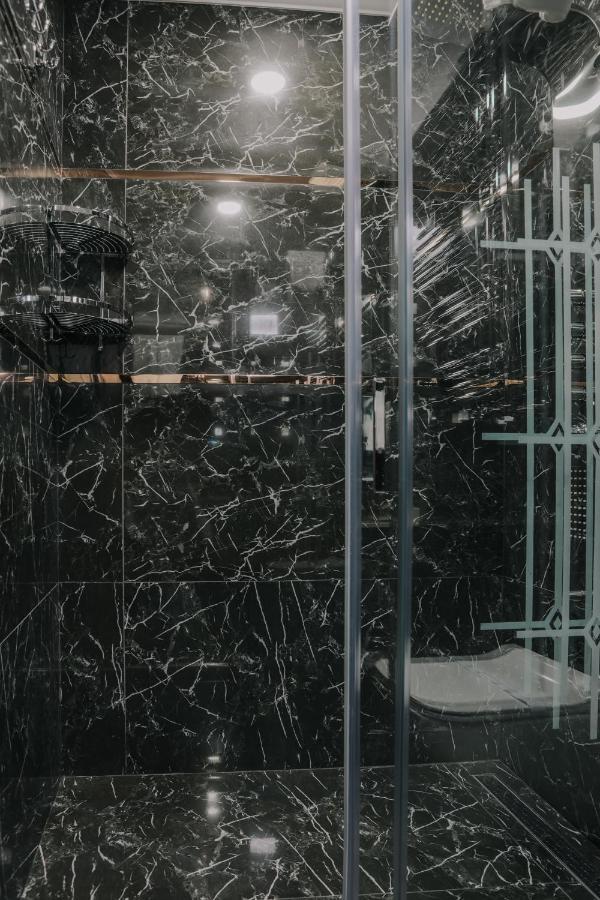 Otel Grand Lark İstanbul Dış mekan fotoğraf